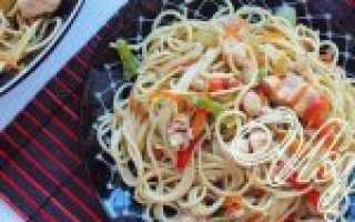 Китайская лапша с курицей и овощами рецепт